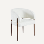 Almira | Elegante eetkamerstoel met slank houten frame